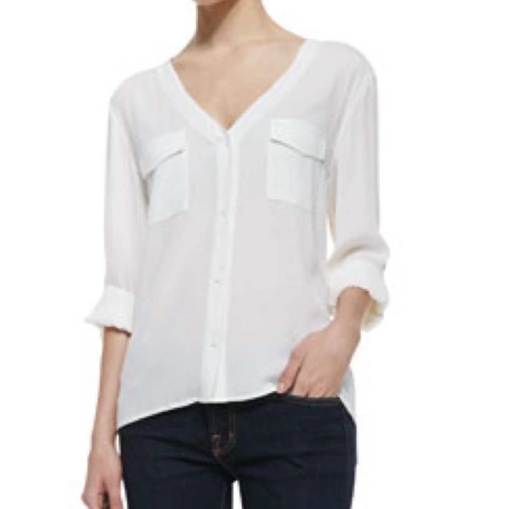 FOREVER 21 White V-Neck Top Pockets Blouse S NWOT